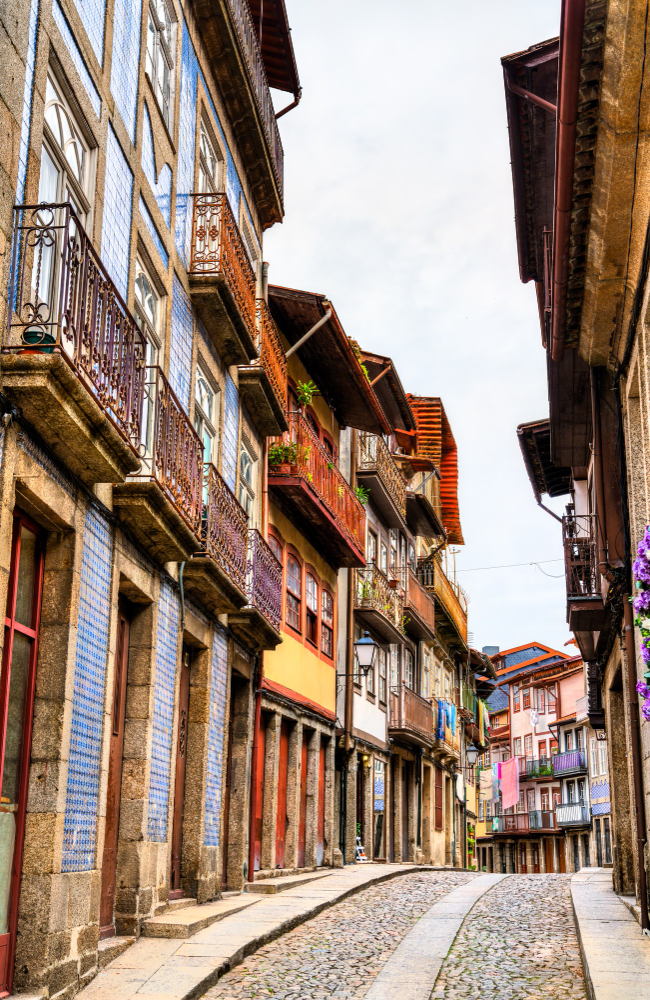 5690 The Legend of the Olive Tree of Guimarães: A Living Symbol of Portugal’s Birthplace