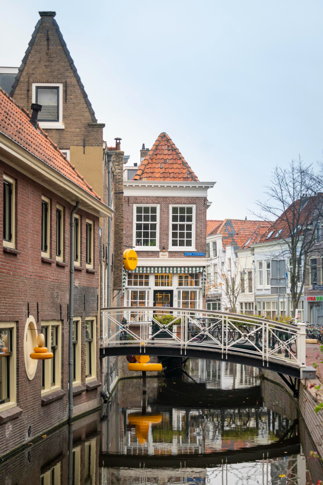 642-1 The Legend of Jacoba’s Gold Tunnel: Myth, History and the Search for Clues in the Legend-Shrouded Town of Gouda