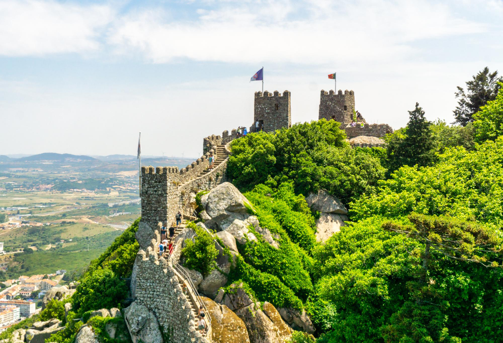 71-1 The Mysterious Veil of the Serra de Sintra: Fascinating Insights into the Sintra Mist