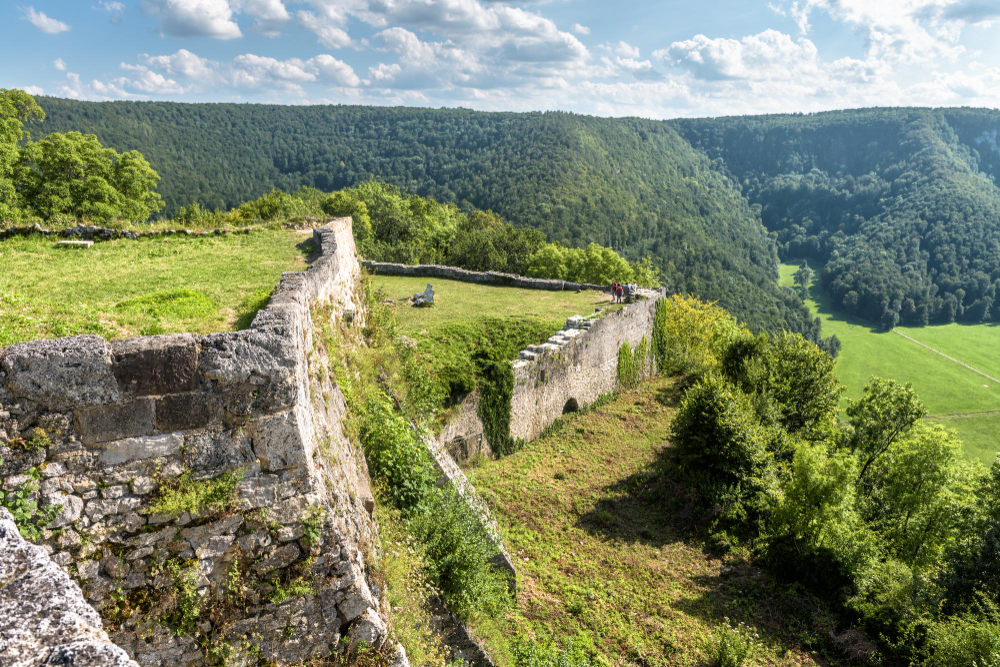 9740 The Fire Devil and the Lightning Strike: How a Natural Disaster Turned Hohenurach Castle from an Impregnable Stronghold into a Ruin