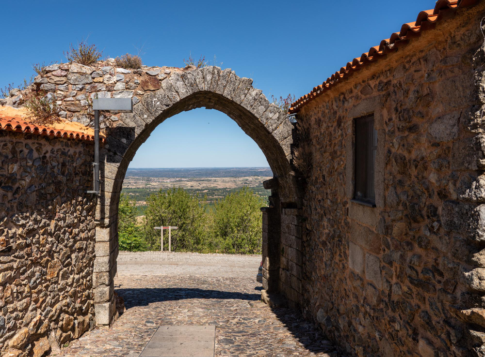 1622-1 Betrayal and Majesty: The Legacy of Cristóvão de Moura’s Palace Amid the Turmoil of 17th-Century Portugal