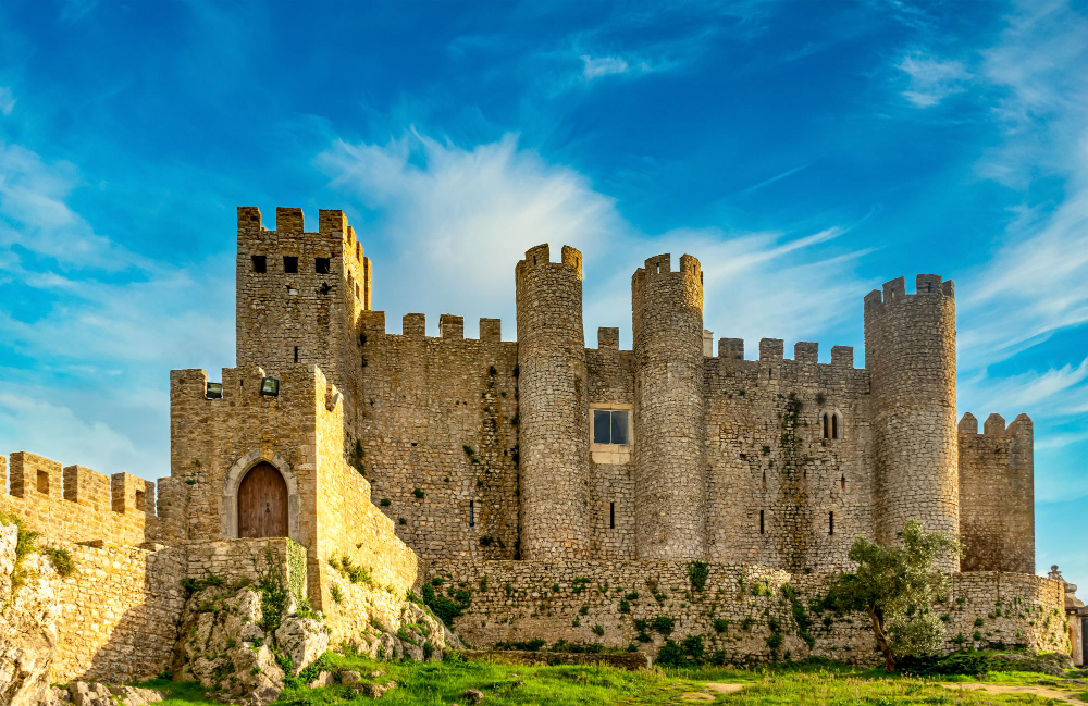 1638-2 The “Moles” of Óbidos: The Mysterious Legend Beneath Portugal’s Famous Castle Town