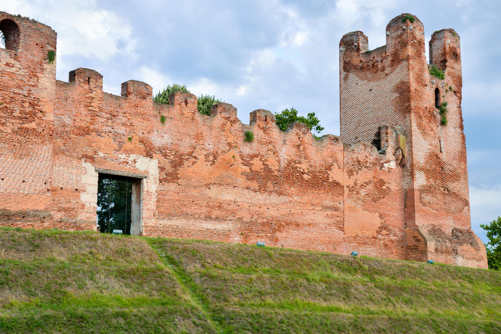 19451 In the Shadow of the Madonna: Giorgione’s enigmatic altarpiece in Castelfranco