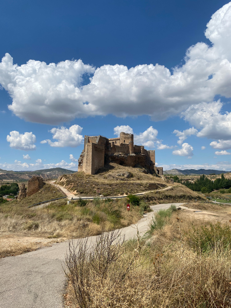 244-1 The Dogs of Zorita: How a medieval legend gave a Spanish castle its name