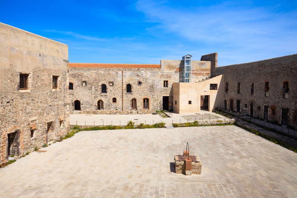 28241 The Headless Knight of Milazzo: The dark secret behind Sicily’s fortress walls