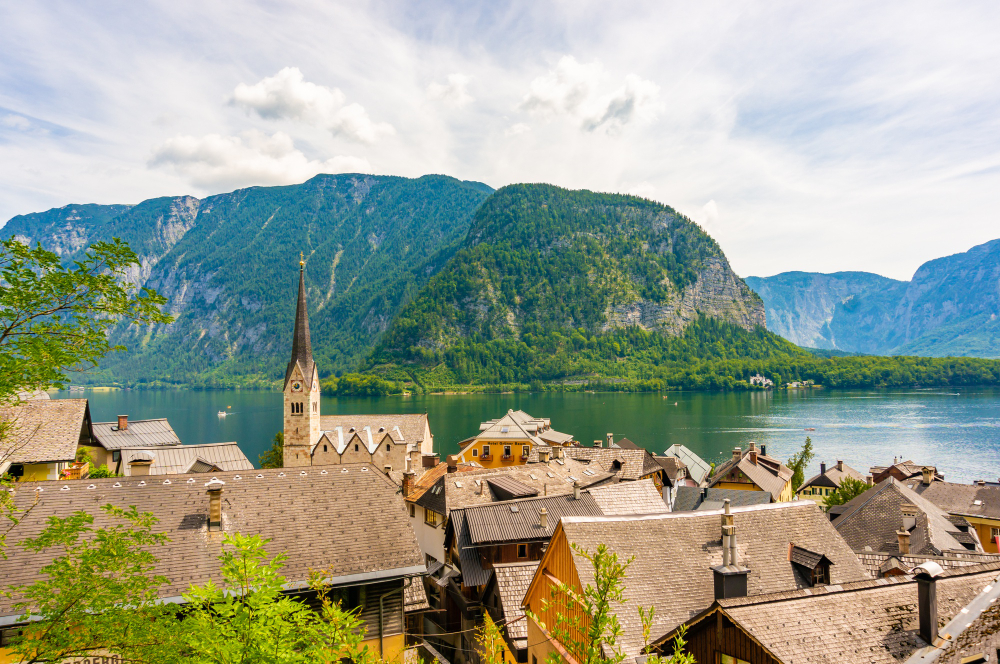 30275 The Sunken City of Cervusan: Myth and History on Lake Hallstatt