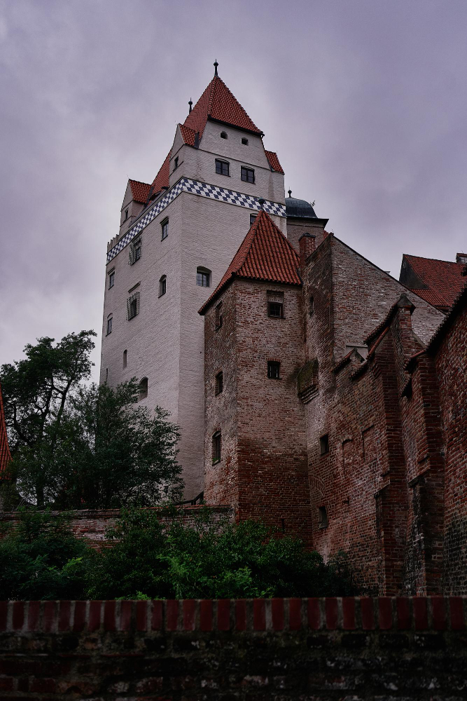 312 The Little Man of the Well (Brunnenmännlein) at Trausnitz Castle: A Fascinating Legend Straddling History and Myth