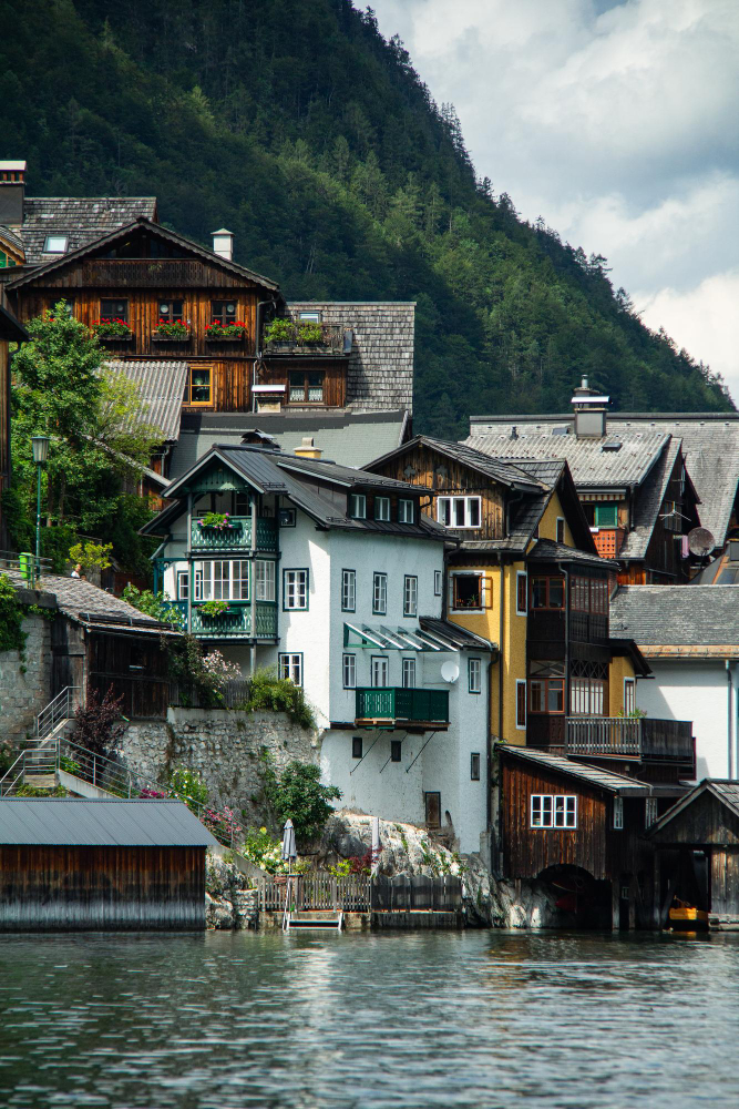 39-1 The Sunken City of Cervusan: Myth and History on Lake Hallstatt