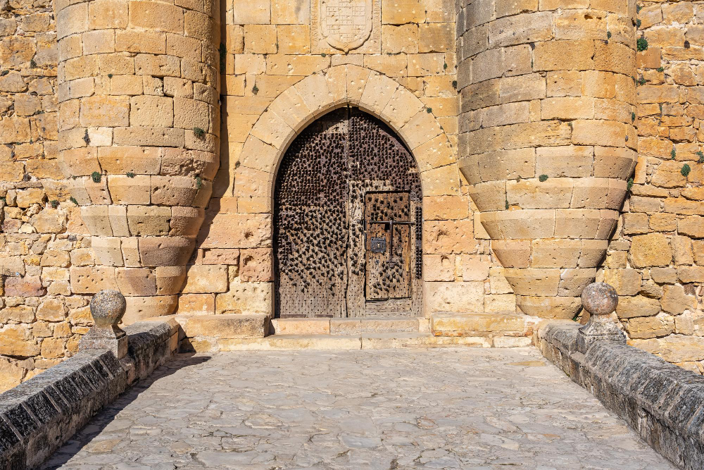 4114 Gran Castillo de Pedraza: The legend of Emperor Trajan – between local folklore and historical research