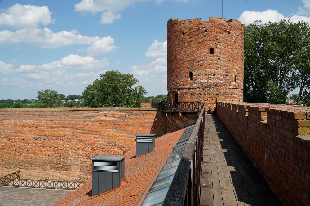 42972 The Legend of Żabusia – The Frog Maiden of Ciechanów Castle