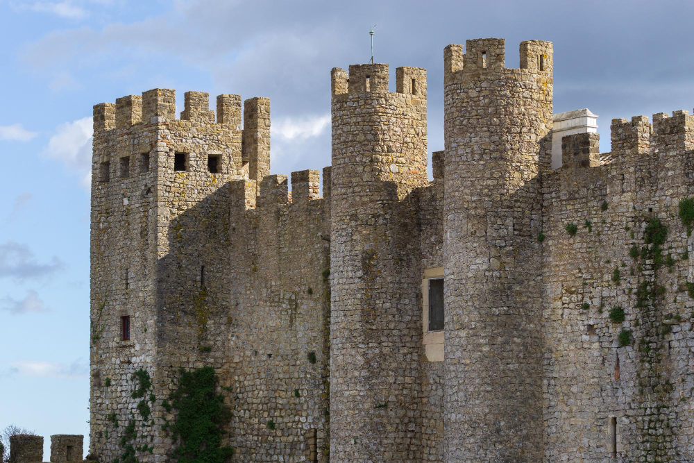541 The “Moles” of Óbidos: The Mysterious Legend Beneath Portugal’s Famous Castle Town