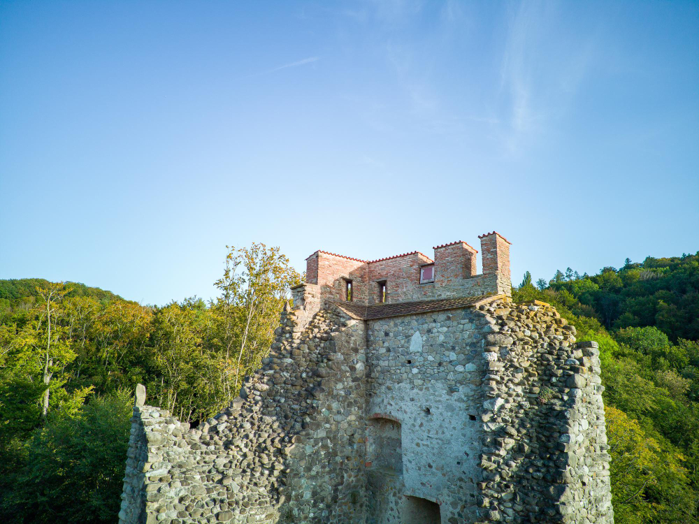 58809 The Tüfelskänzeli near Mammern: How a rock became the setting for a fertility myth