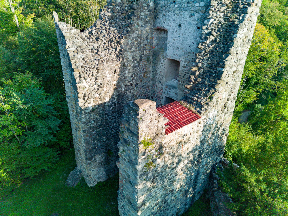 58845 The Tüfelskänzeli near Mammern: How a rock became the setting for a fertility myth