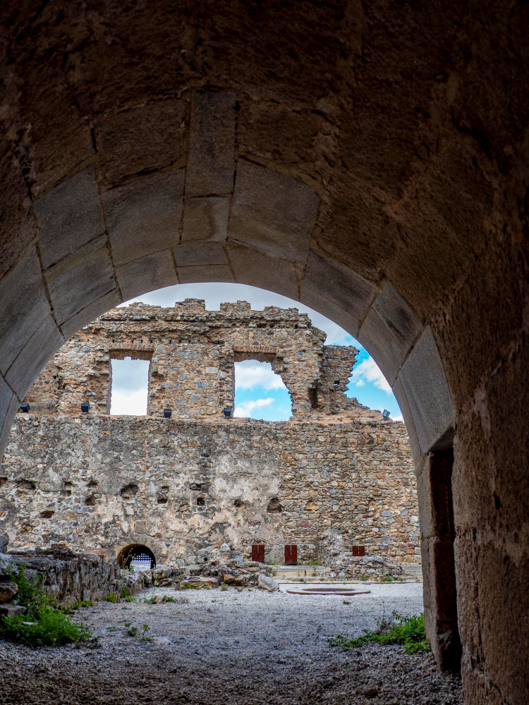 916-1 Betrayal and Majesty: The Legacy of Cristóvão de Moura’s Palace Amid the Turmoil of 17th-Century Portugal