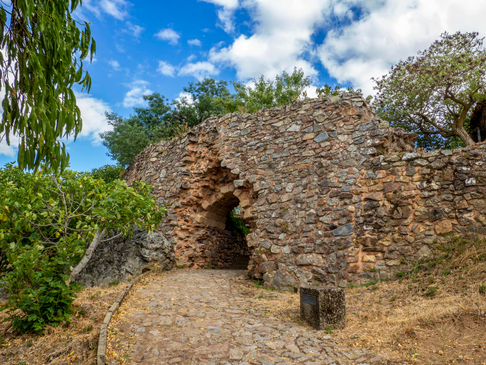 922 Betrayal and Majesty: The Legacy of Cristóvão de Moura’s Palace Amid the Turmoil of 17th-Century Portugal